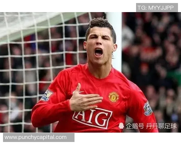 友谊赛精彩对决AC米兰大胜曼联乌龙球引发争议与热议