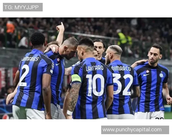 国米与巴萨友谊赛平局绝杀瞬间引发争议判罚引全场沸腾