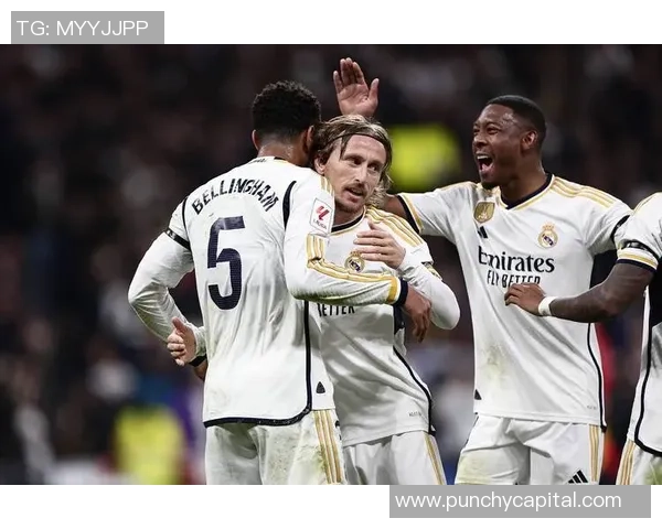 英超精彩对决皇马强势3-0战胜AC米兰神扑与十大进球引爆全场激情