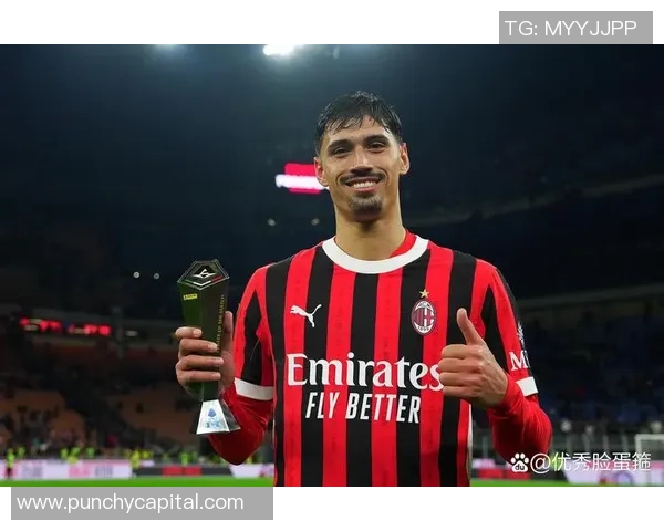 国王杯精彩对决AC米兰3-0战胜曼城引发争议判罚全场沸腾